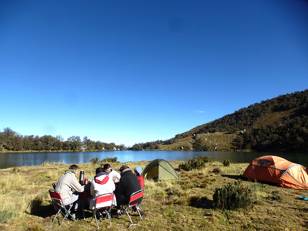Humberto Guest House trek Olleros Rurec Shacsha